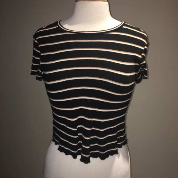 Ardene tshirt and 2 vests size M - Picture 5 of 8